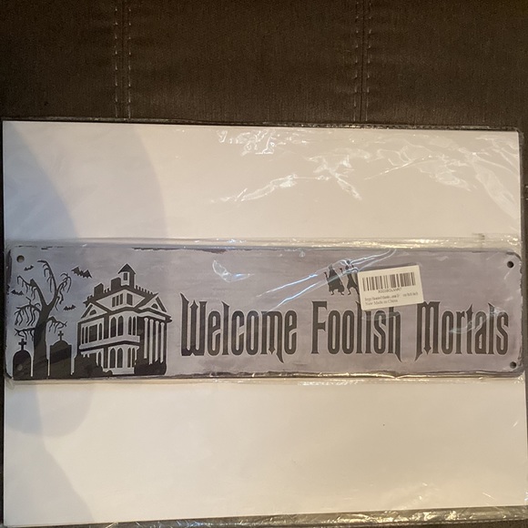 Haunted Mansion “Welcome Foolish Mortals” Wooden Hanging Art Sign Home Decor - Picture 8 of 10